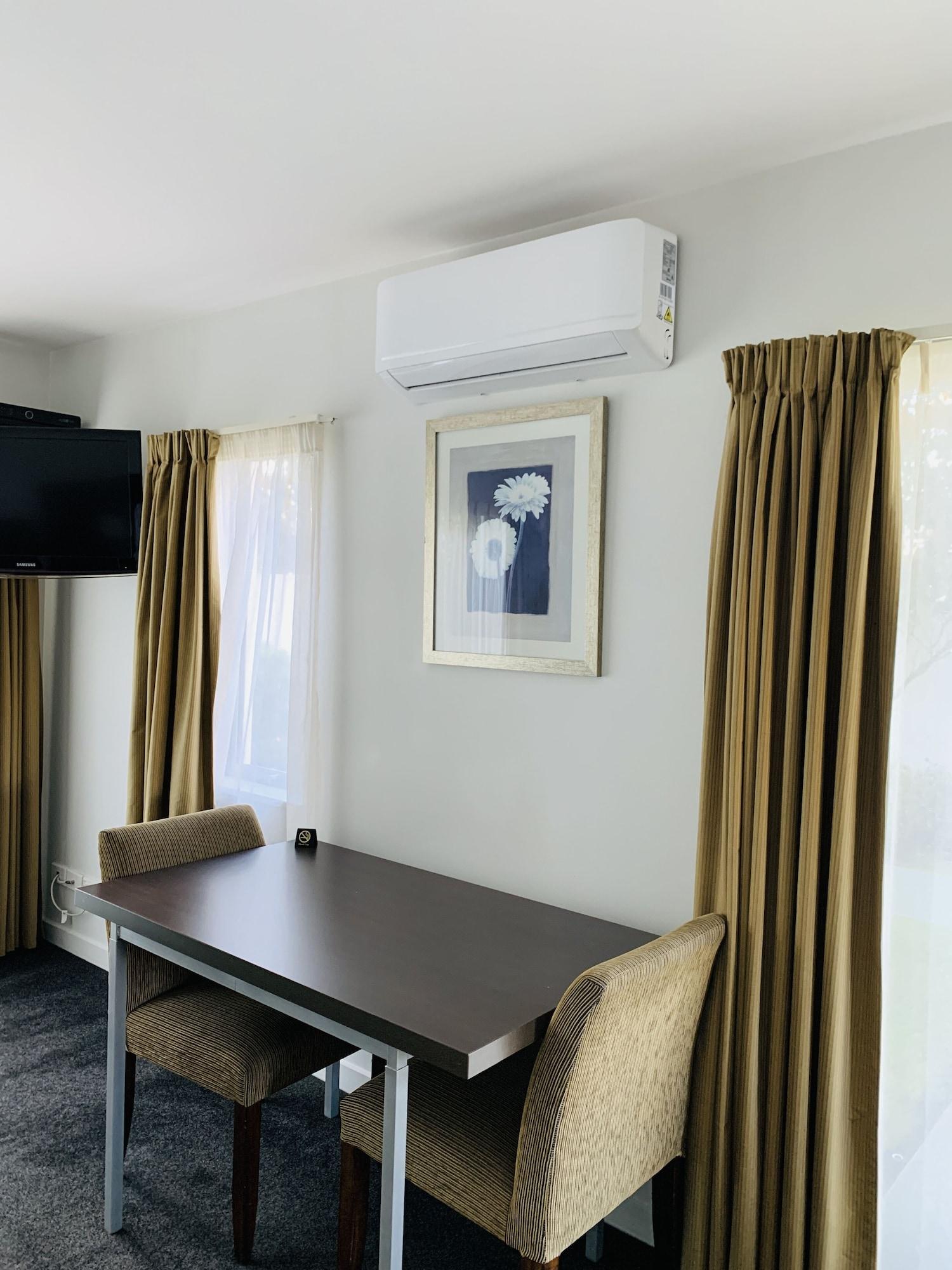 Airport Delta Motel Крайстчерч Екстер'єр фото